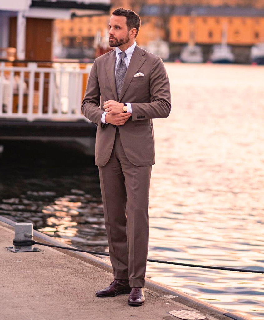 34+ Stylish Brown Suit Outfits for Men – Outfit Spotter