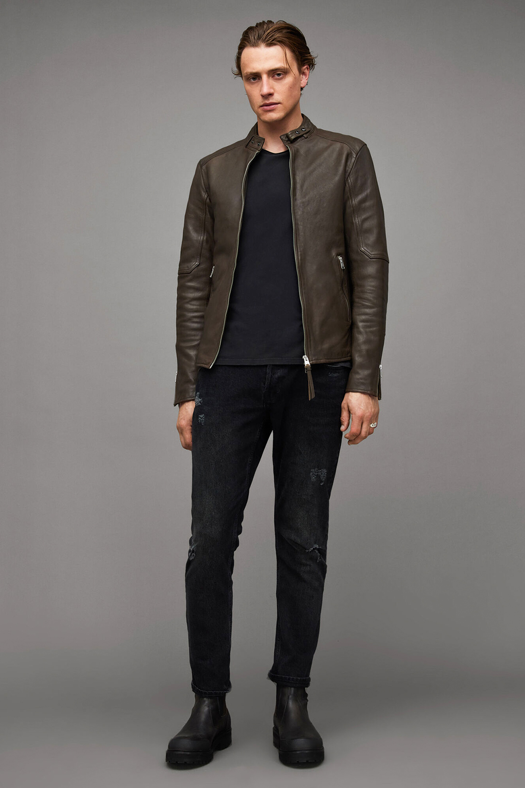 Cafe racer brown leather jacket, washed black t-shirt, black jeans and black leather Chelsea boots outfit
