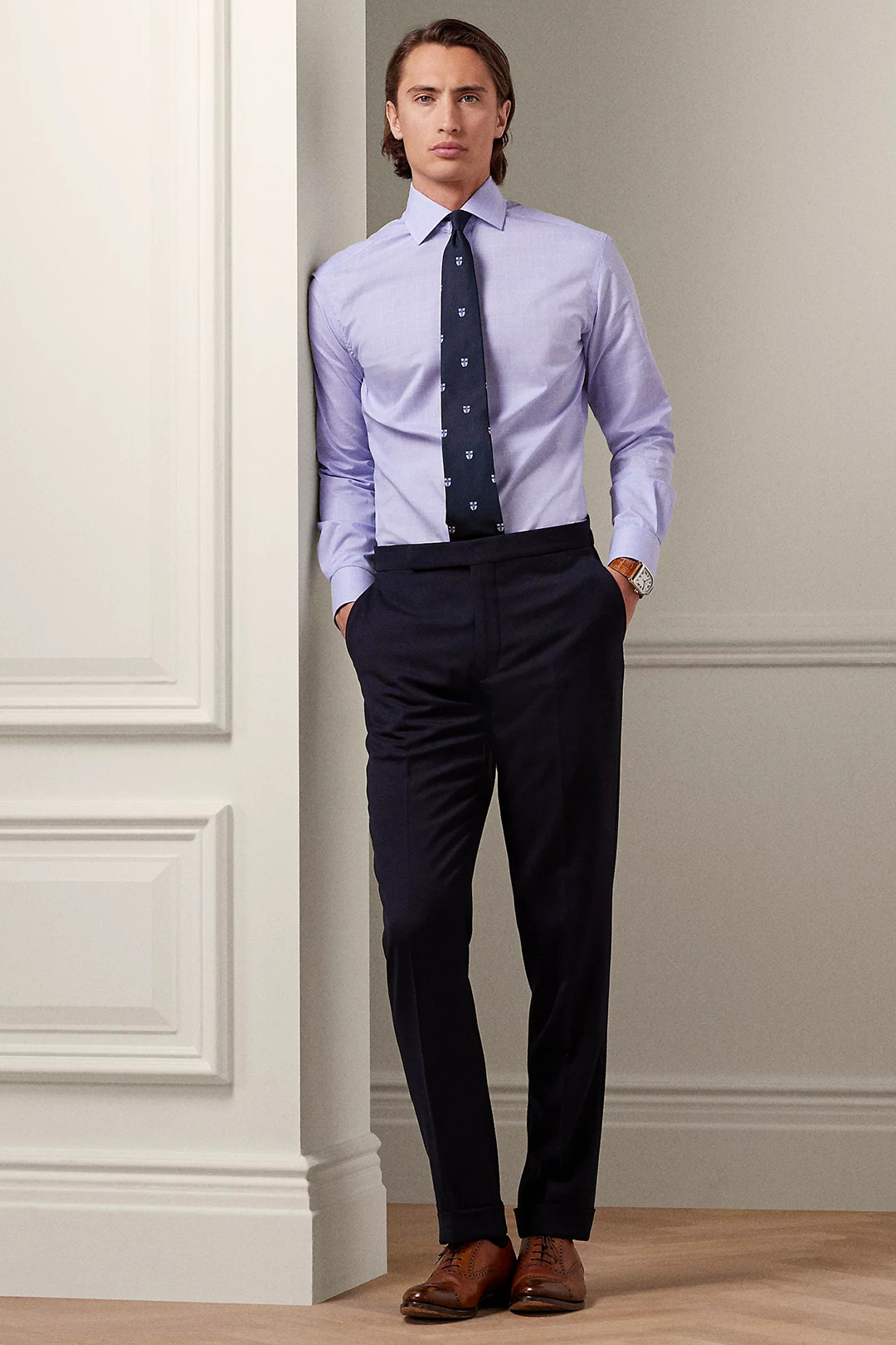 Light blue dress shirt, navy tie, navy blue dress pants, and dark brown Oxford shoes outfit