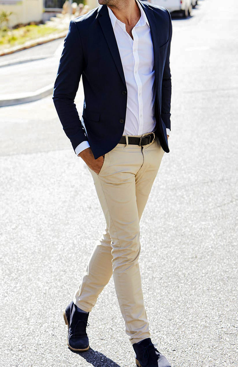 Navy blazer, stone chinos, suede desert boots outfit